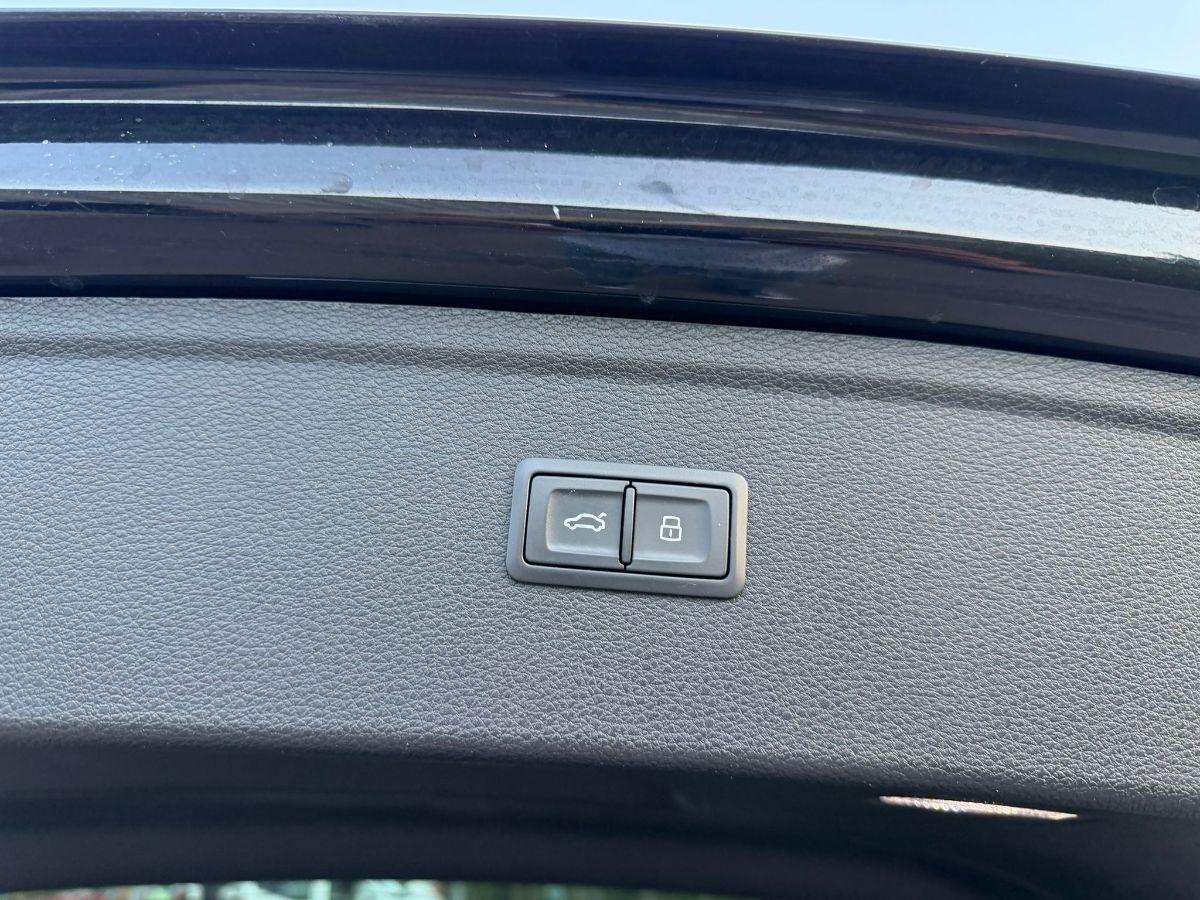 AUDI - Q5 - 40 TDI quattro S tronic S line
