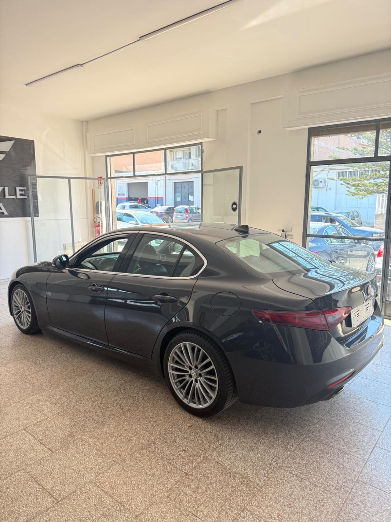 Alfa Romeo Giulia 2.2 Turbodiesel 180 CV Super