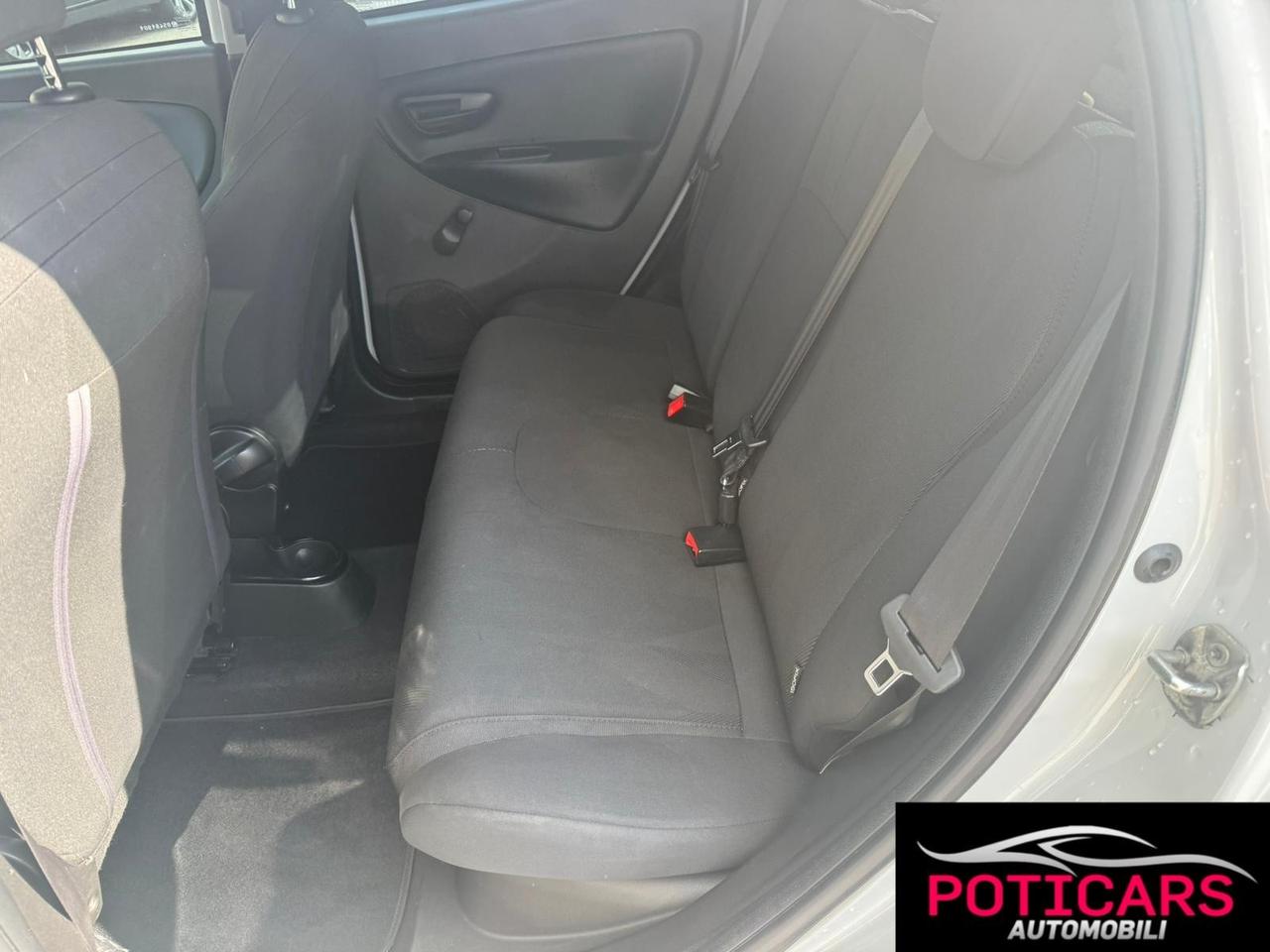 Lancia Ypsilon 1.2 69 CV 5 porte GPL Ecochic Gold