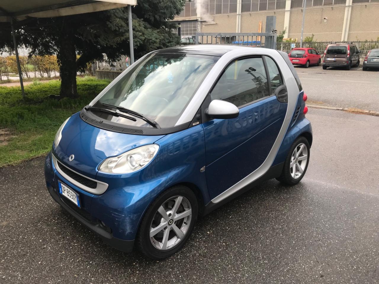 Smart ForTwo 1000 52 kW coupé limited two