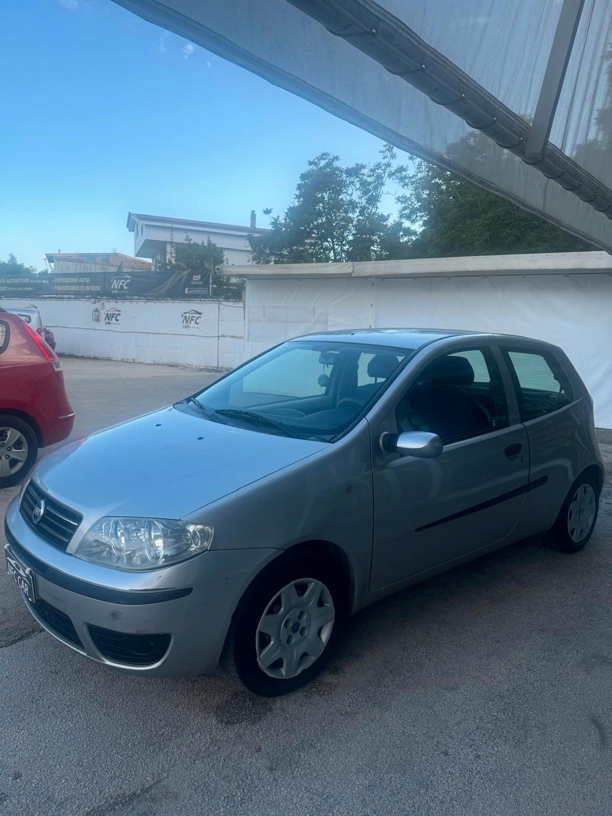 Fiat Punto 1.2 automatica. gpl scad. 2029