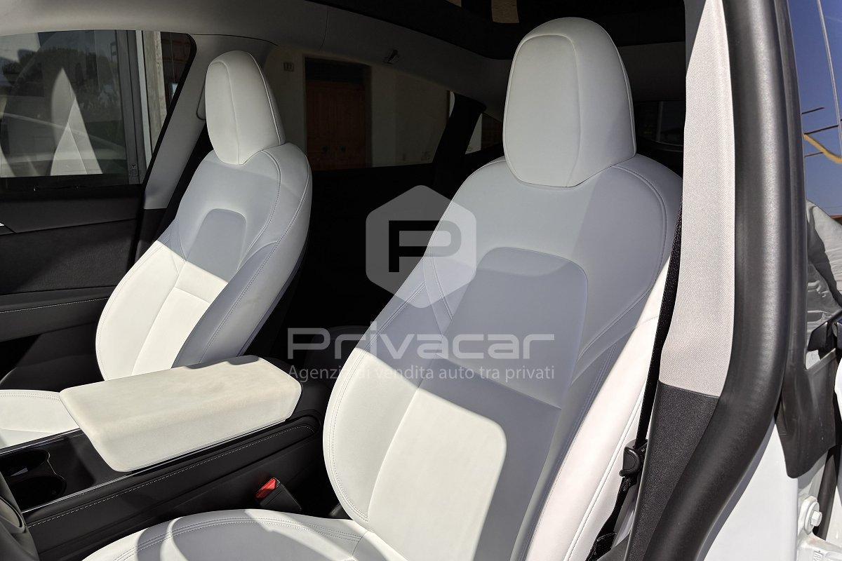 TESLA Model Y Performance AWD