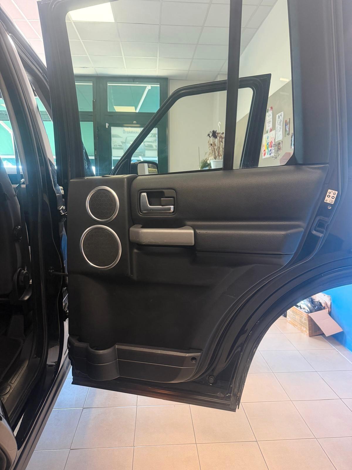 Land Rover Discovery 3 2.7 TDV6 HSE