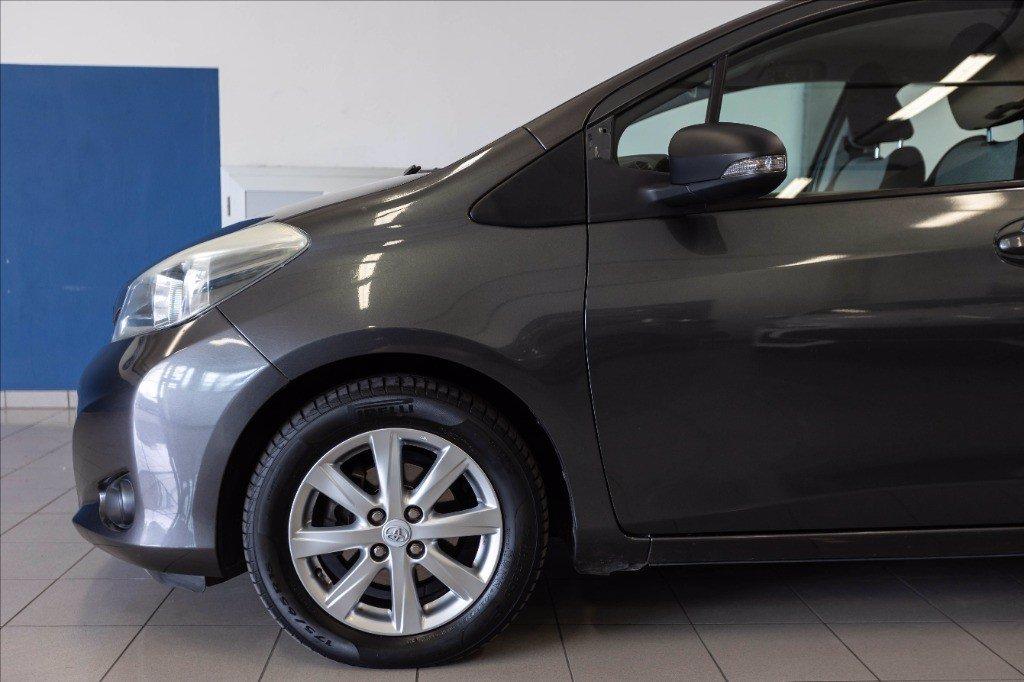 TOYOTA Yaris 5p 1.0 del 2012