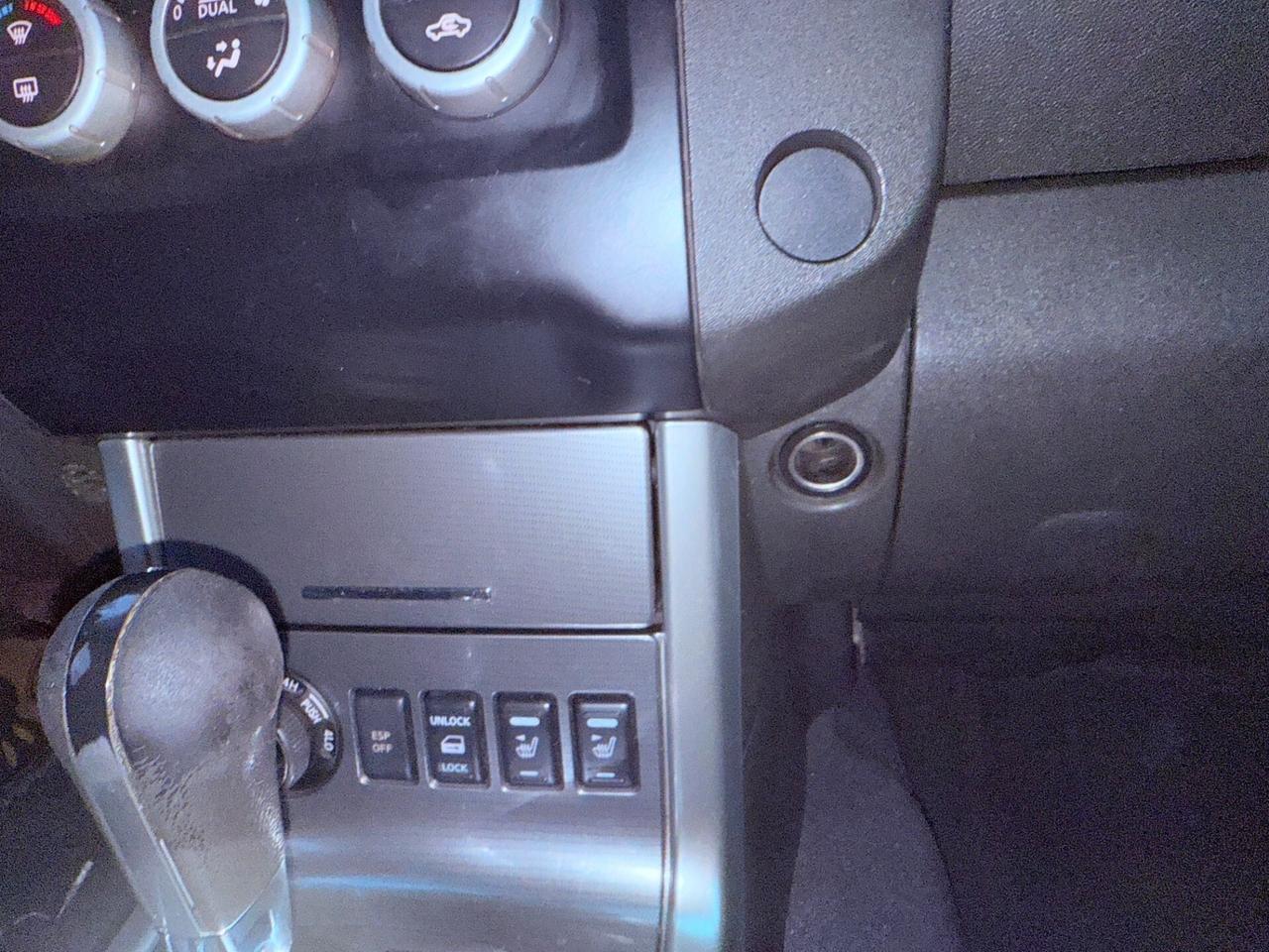 Nissan Navara PICK-UP- 2011 SUPER PREZZOOOOOOOOO