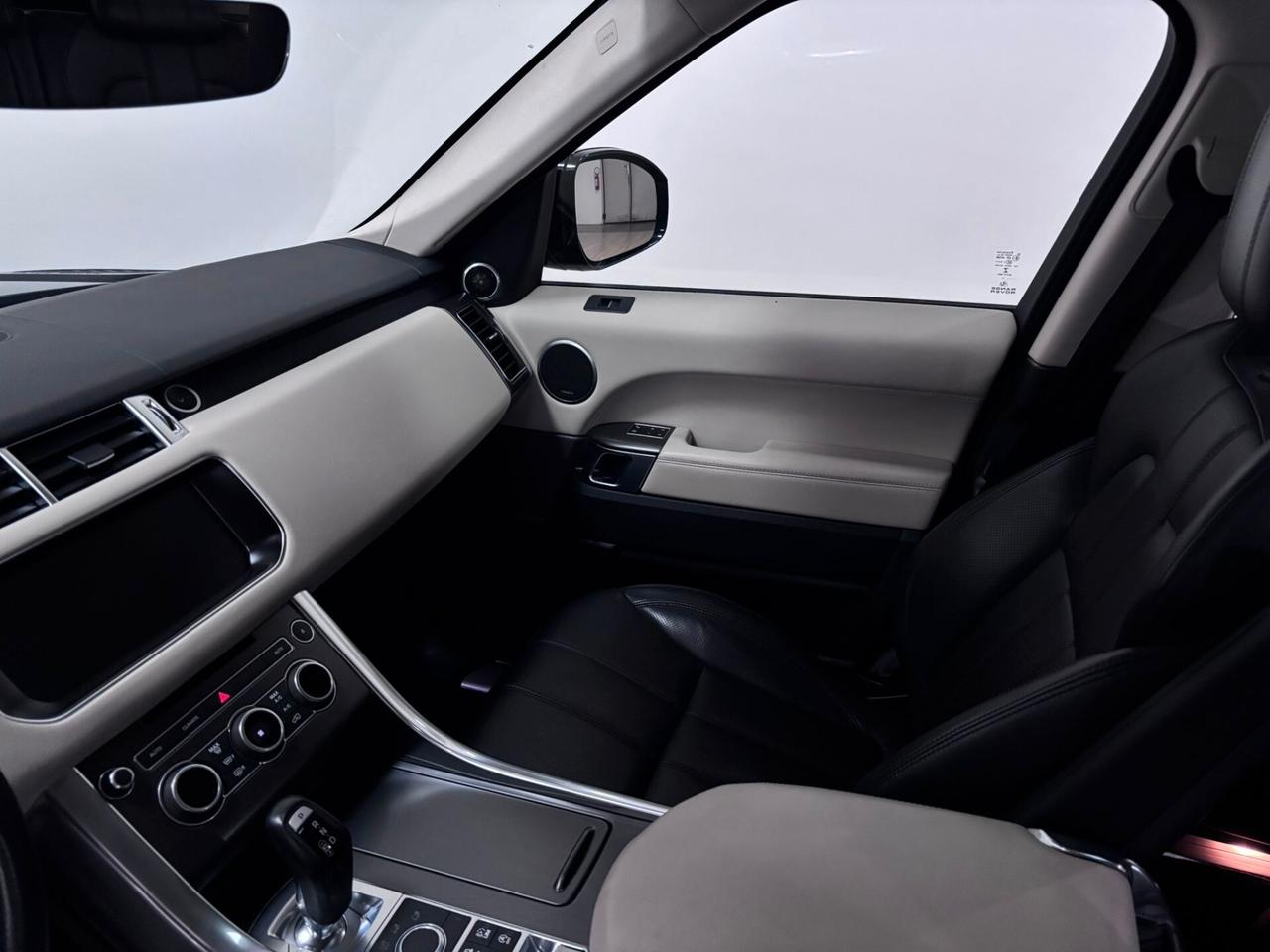 Land Rover Range Sport 3.0 TDV6 HSE