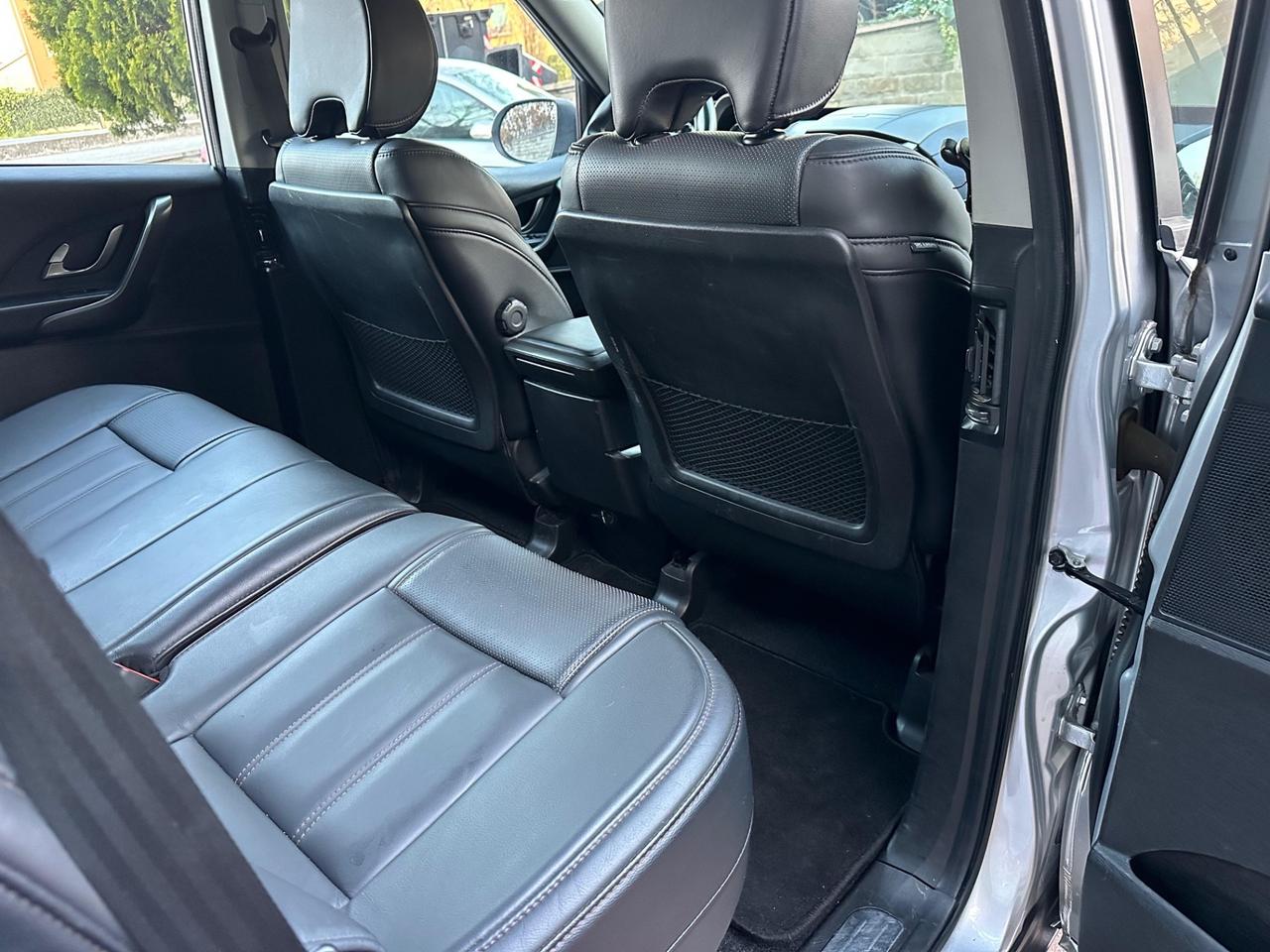Mahindra XUV500 7 POSTI 2.2 16V AWD W10