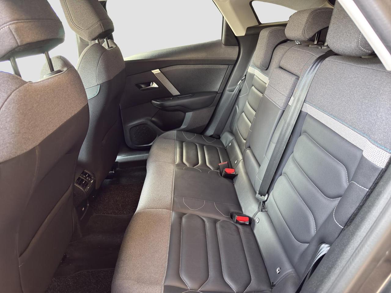 Citroen C4 1.5 bluehdi 130cv Shine automatica 2023