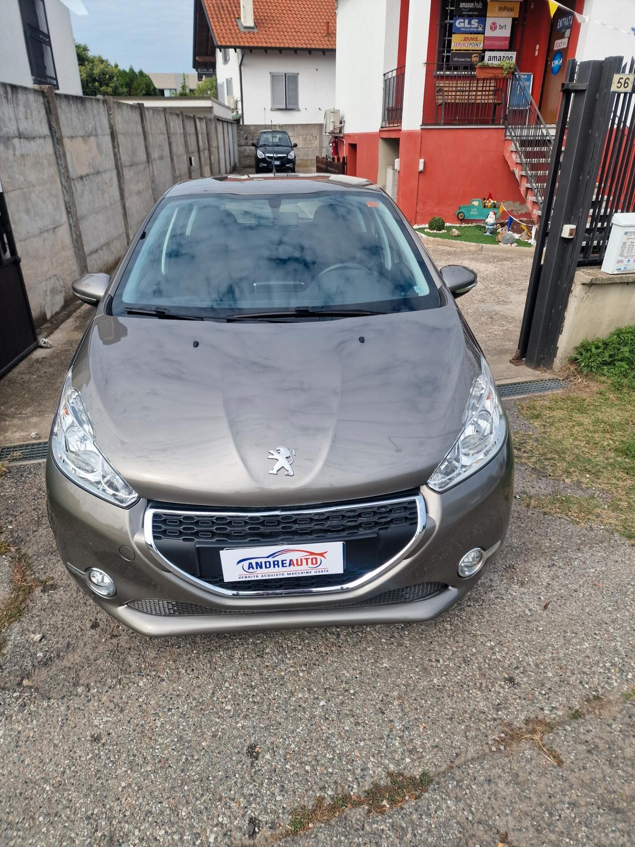 Peugeot 208 1.2 distr nuova/ perneopatentati