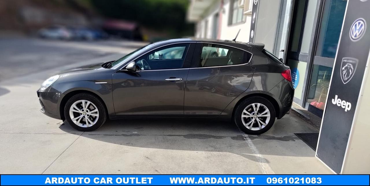 Alfa R. Giulietta 2.0 Jtdm Distinctive 140 cv