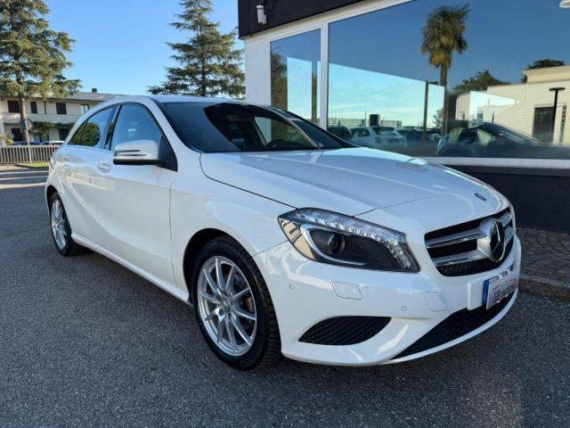 MERCEDES-BENZ A 180 CDI Automatic Premium NAVI - XENO - PDC - 17