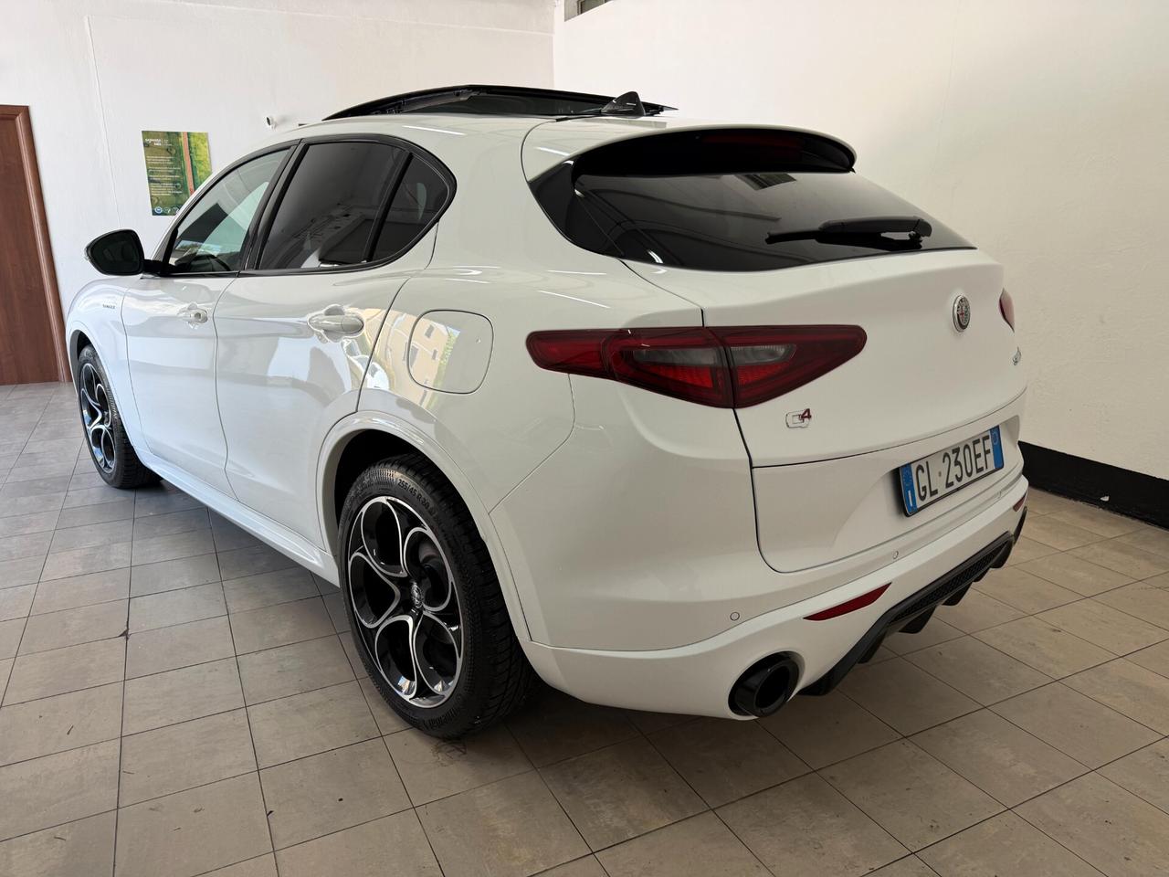 Alfa Romeo 12/2022 Stelvio 2.2 Turbodiesel 210 CV AT8 Q4 Veloce