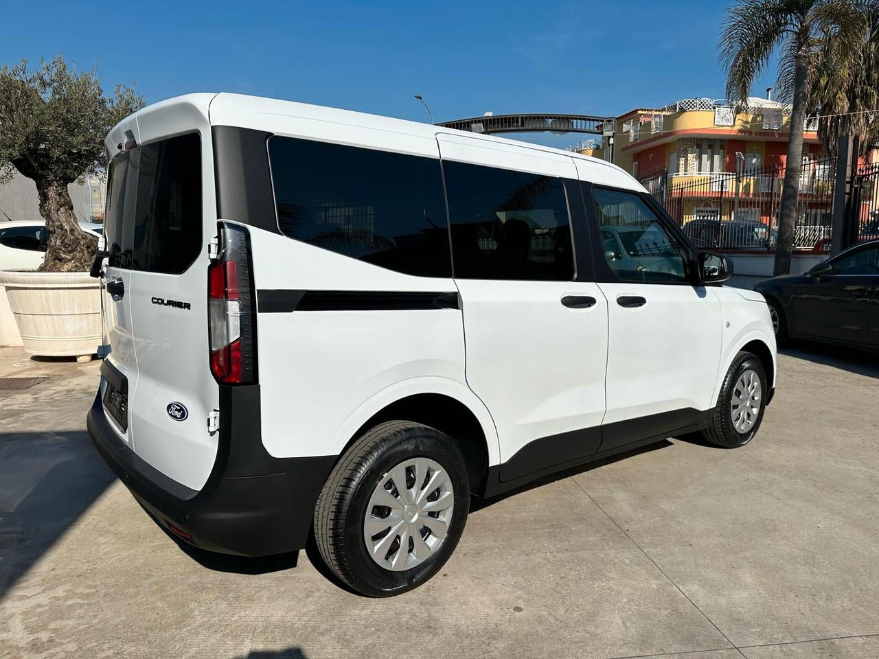 Ford Transit Courier N1 DC (AUTOCARRO)