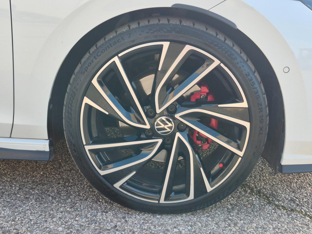 Volkswagen Golf 2.0 TDI DSG GTD