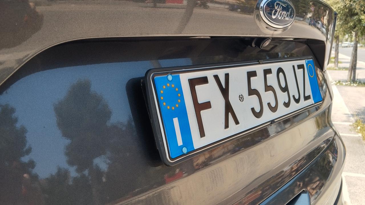 FORD KUGA 1.5 TDCI-AUTO-RETROC-GARANZIA FULL