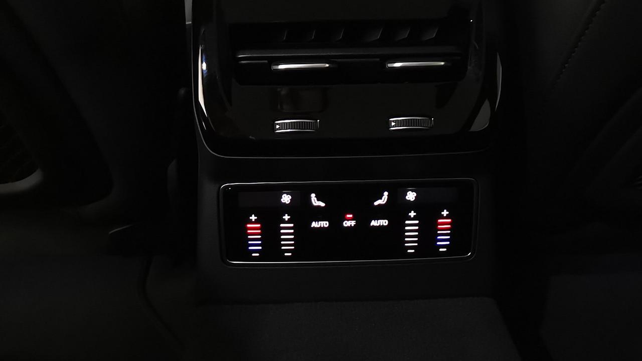 AUDI A6 VI 2025 Avant - A6 Avant 2.0 tdi mhev + S line edition quattro 204cv s-tronic