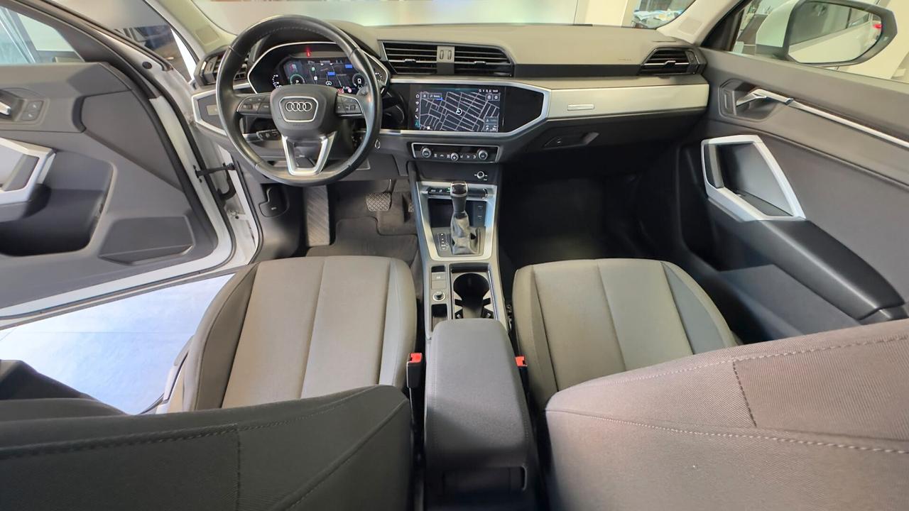 Audi Q3 SPB 45 TFSI e S tronic Business Plus