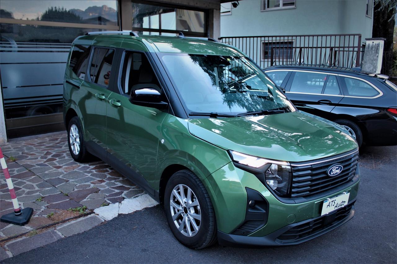 Ford Tourneo Courier 1.0 EcoBoost Titanium