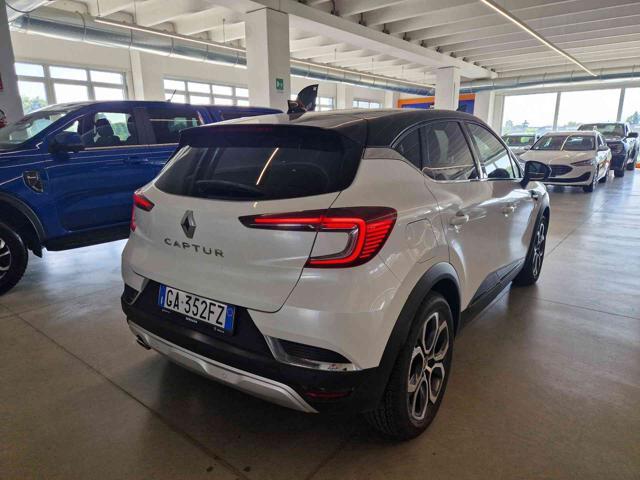 RENAULT Captur TCe 130 CV EDC FAP Initiale Paris
