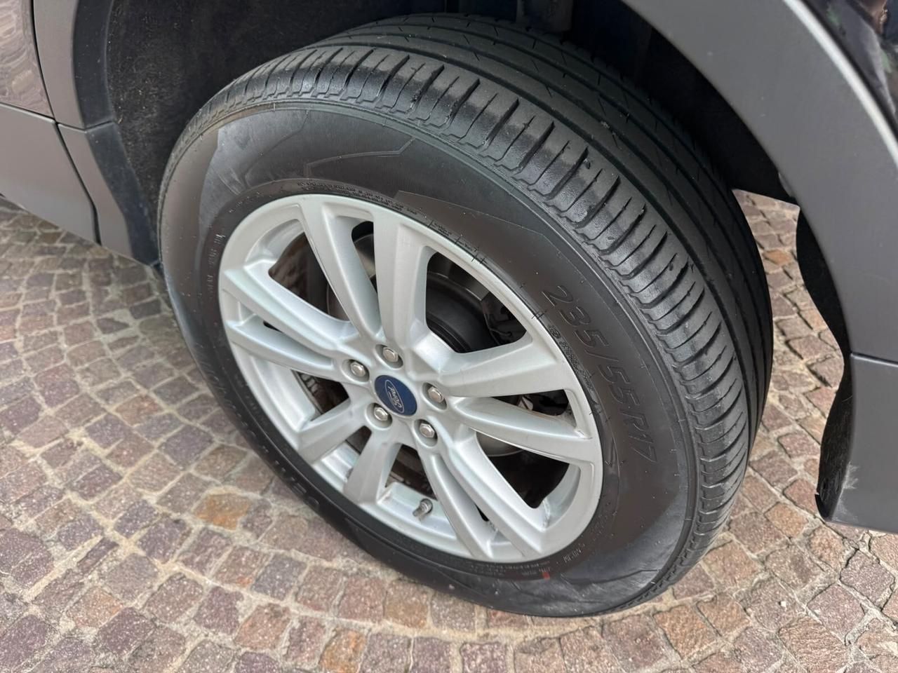 Ford Kuga 1.5 TDCI 120 CV S&S 2WD Titanium