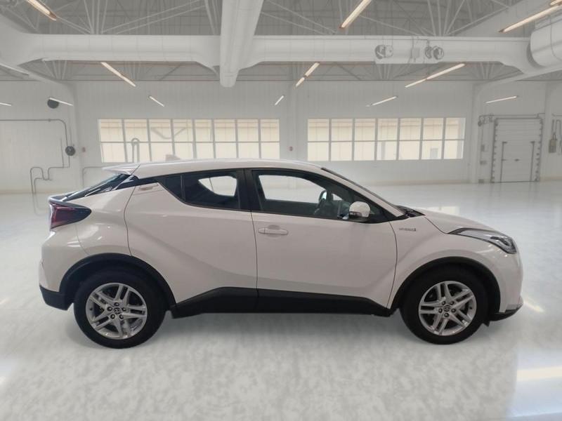 TOYOTA C-HR 1.8H 98CV E-CVT Business