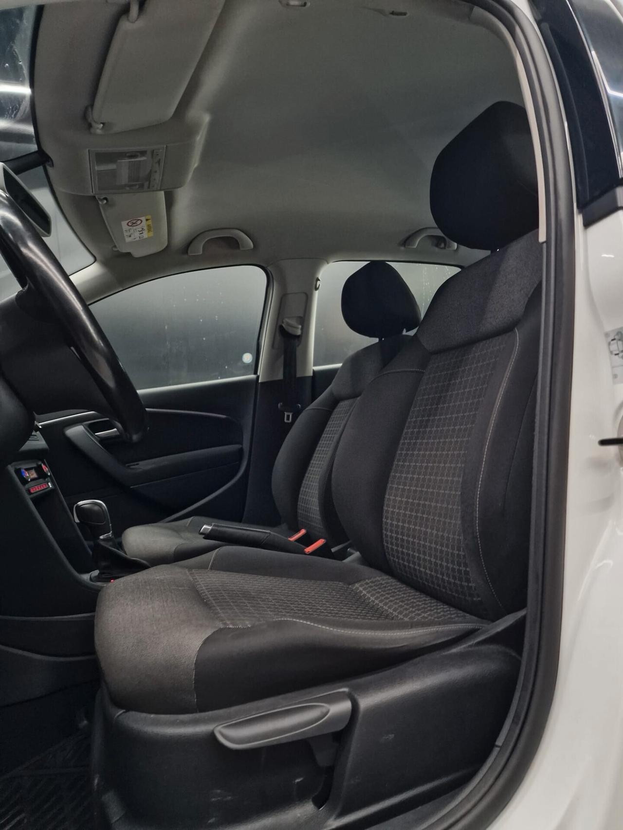 Volkswagen Polo 1.2 TSI DSG 5p. Comfortline BlueMotion Technology 90cv Gpl