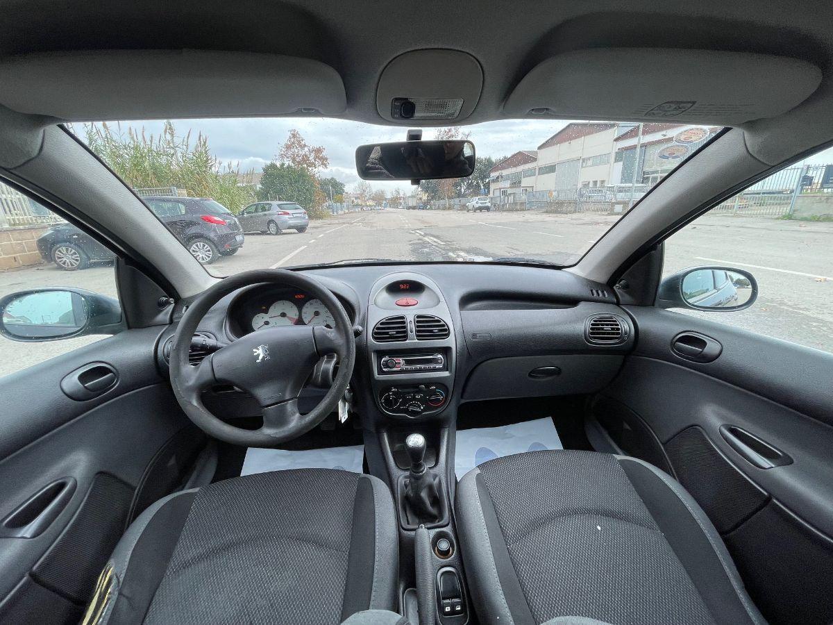 PEUGEOT - 206 - HDi 5p. Enfant Terrible