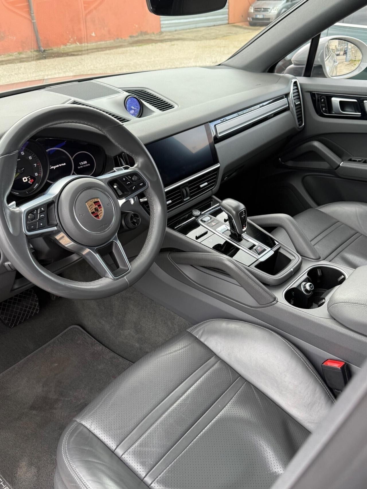 Porsche Cayenne Coupé 3.0 V6 E-Hybrid