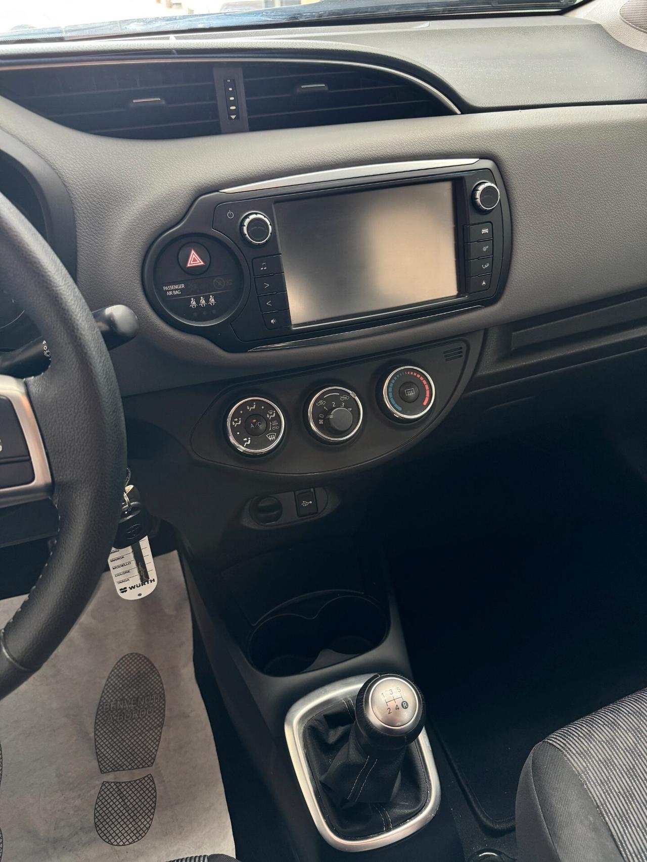 Toyota Yaris 1.0 5 porte Active