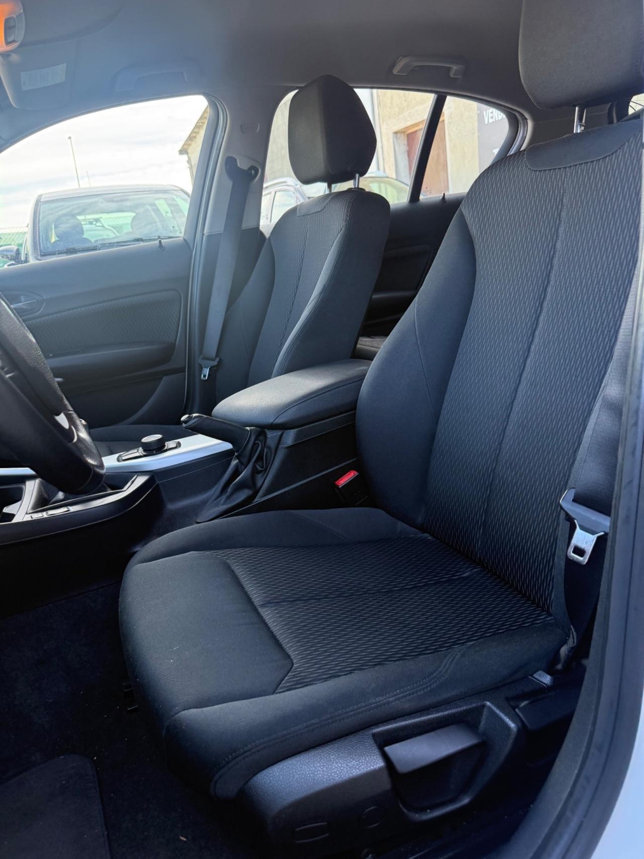 Bmw 118 118d 5p. Unique