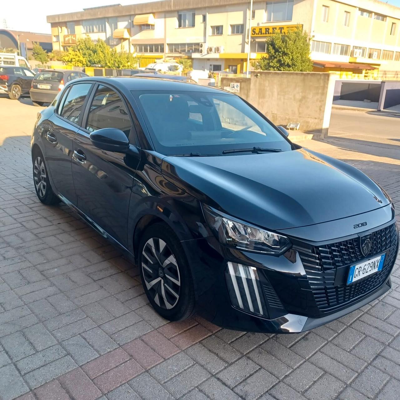 52778km COME NUOVA PEUGEOT 208 .12 NEOPATENTATI