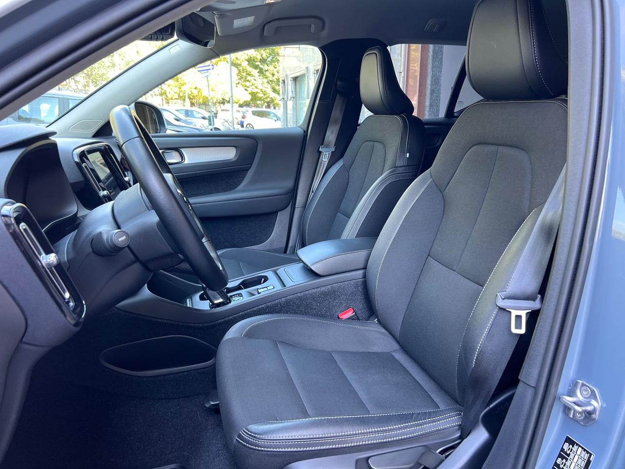Volvo XC40 Momentum Pro D3 #6864