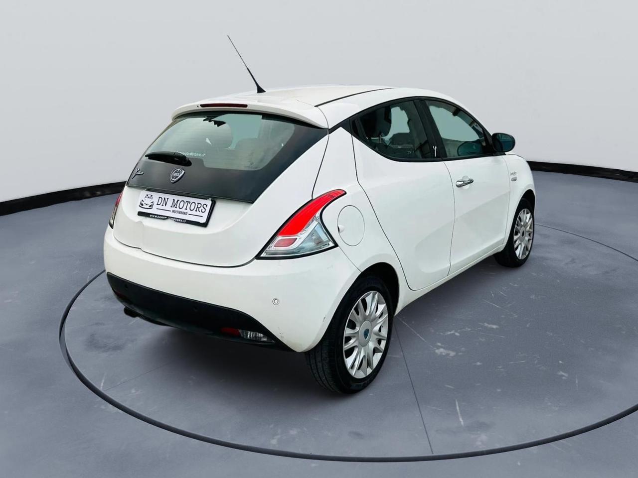 Lancia Ypsilon 0.9 benzina 2015 48.000km neo