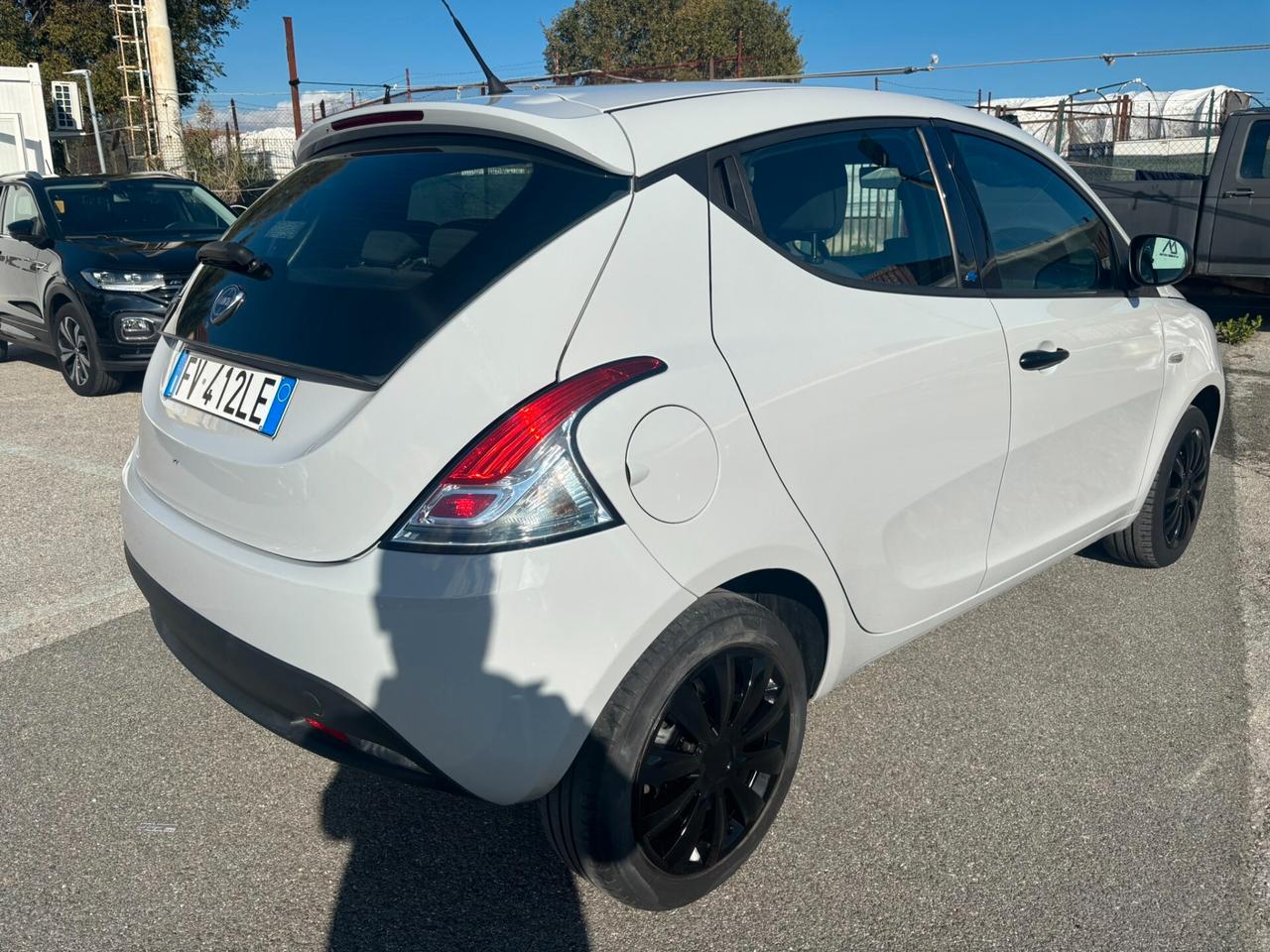Lancia Ypsilon 1.2 69 CV 5 porte S&S Elefantino Blu