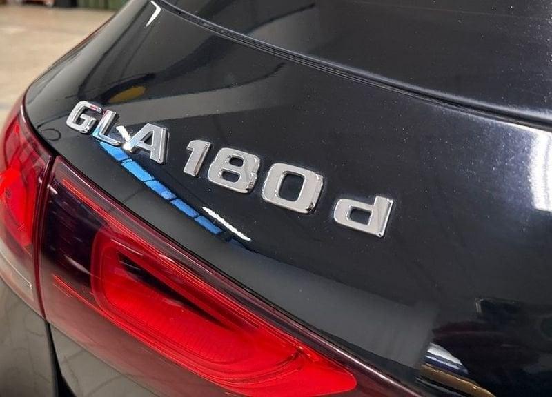 Mercedes-Benz GLA 180 d Premium auto