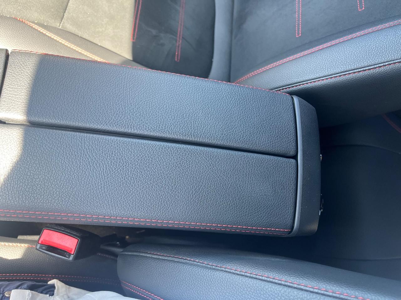 Mercedes-benz B 180 B 180 d Automatic AMG Line Premium Plus