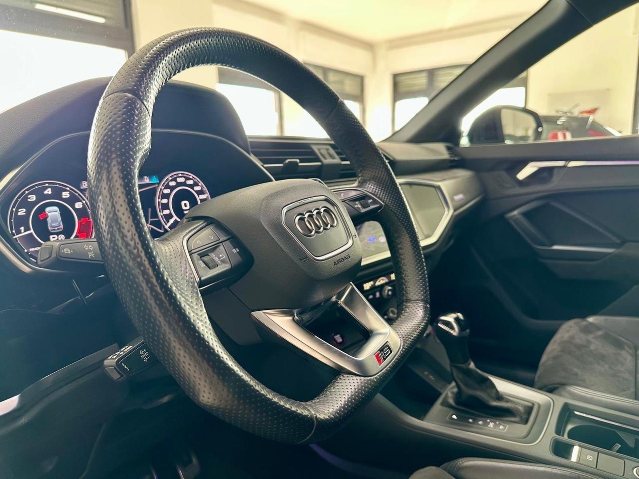 Audi Q3 RSQ3 400cv - 2021