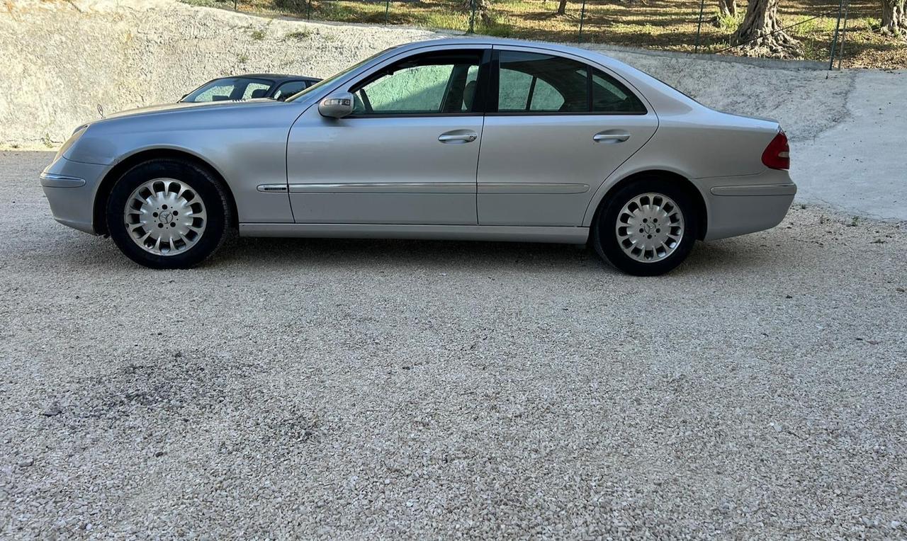Mercedes-benz E 220 CDI cat Classic