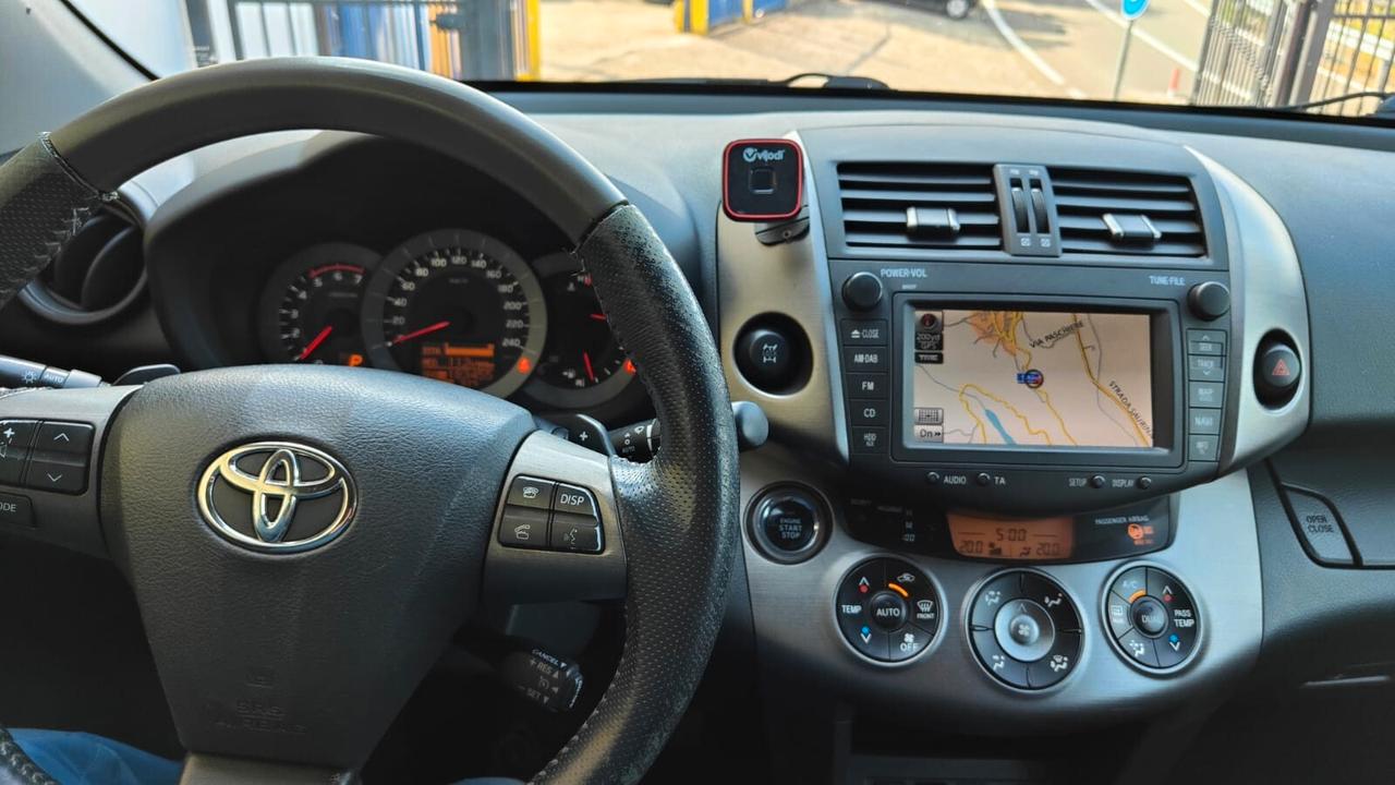 Toyota RAV 4 RAV4 2.2 D-4D 150 CV DPF Luxury