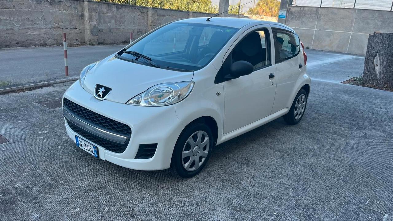Peugeot 107 1.0 68CV 5p. Plaisir Km 52.000