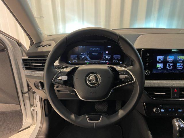 SKODA Kamiq 1.0 TSI DSG Selection TWIN COLOR Camera LED