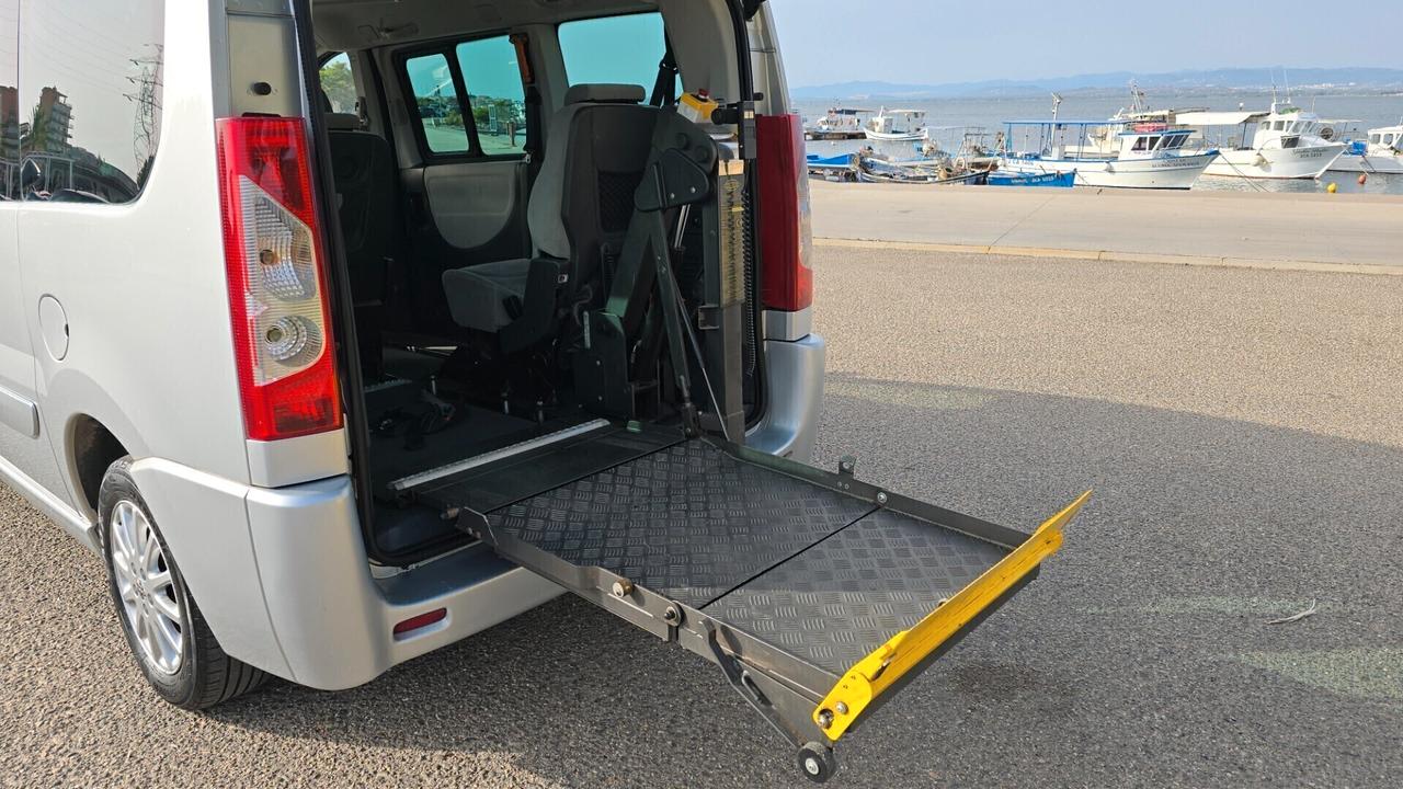 Peugeot Expert Tepee 2.0 HDi 120CV Pedana disabili 8 Posti