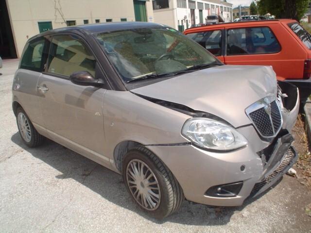 Lancia Ypsilon 1.3 MJT 75CV Oro Bicolore