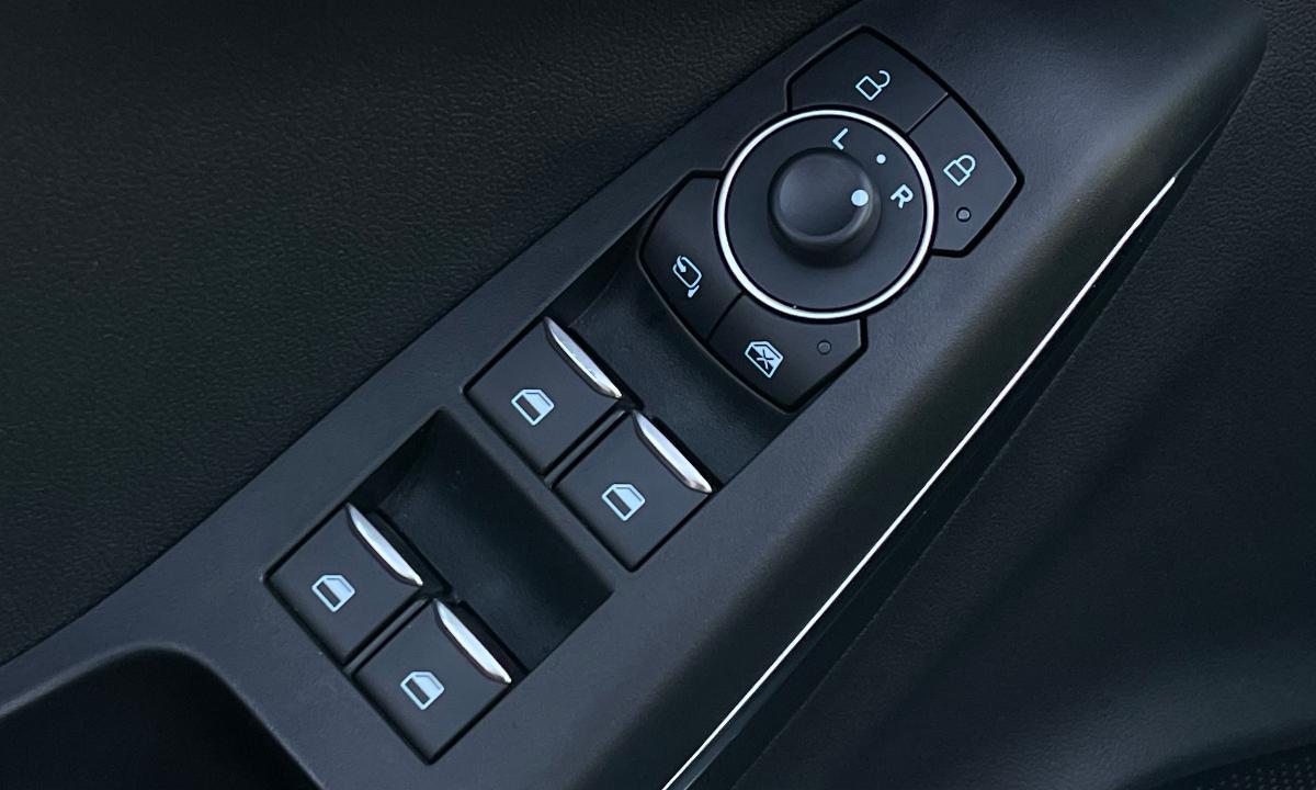 FORD Puma 1.0 EcoB. Hyb. 125 S&S ST-L. Des.