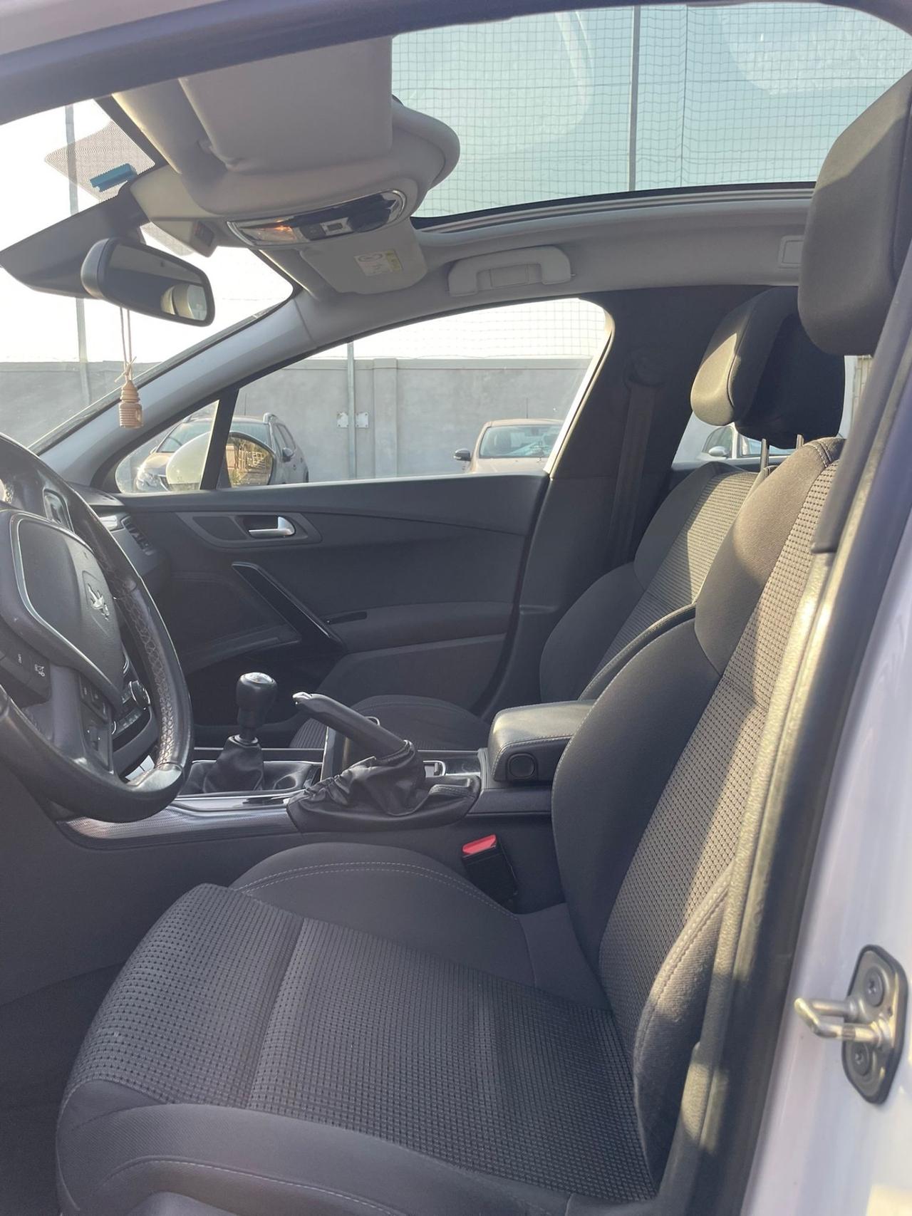 Peugeot 508 BlueHDi 150 S&S SW Allure
