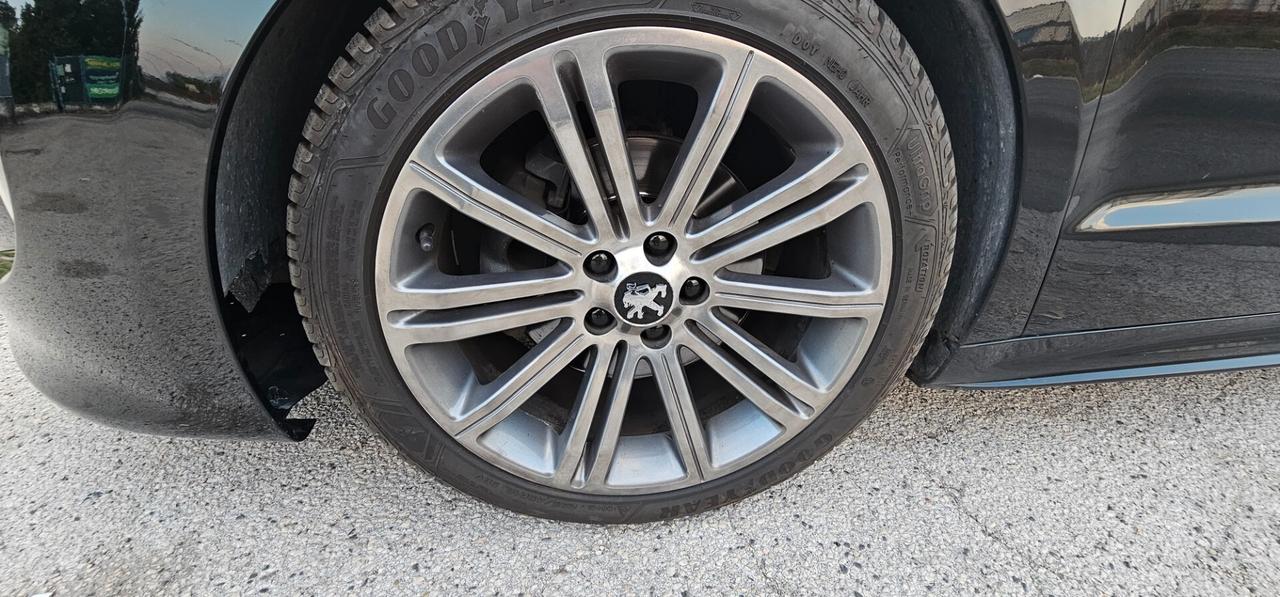 Peugeot RCZ 2.0 HDi 163CV Asphalt
