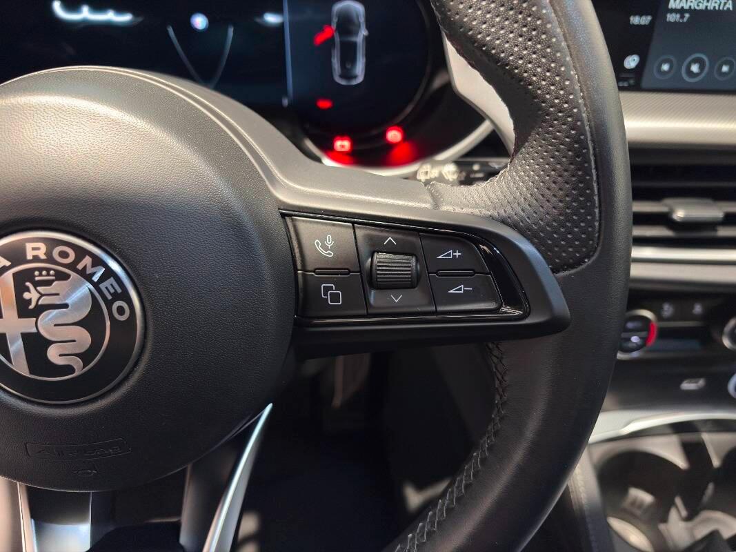 Alfa Romeo Stelvio 2.2 t Sprint Q4 210cv auto