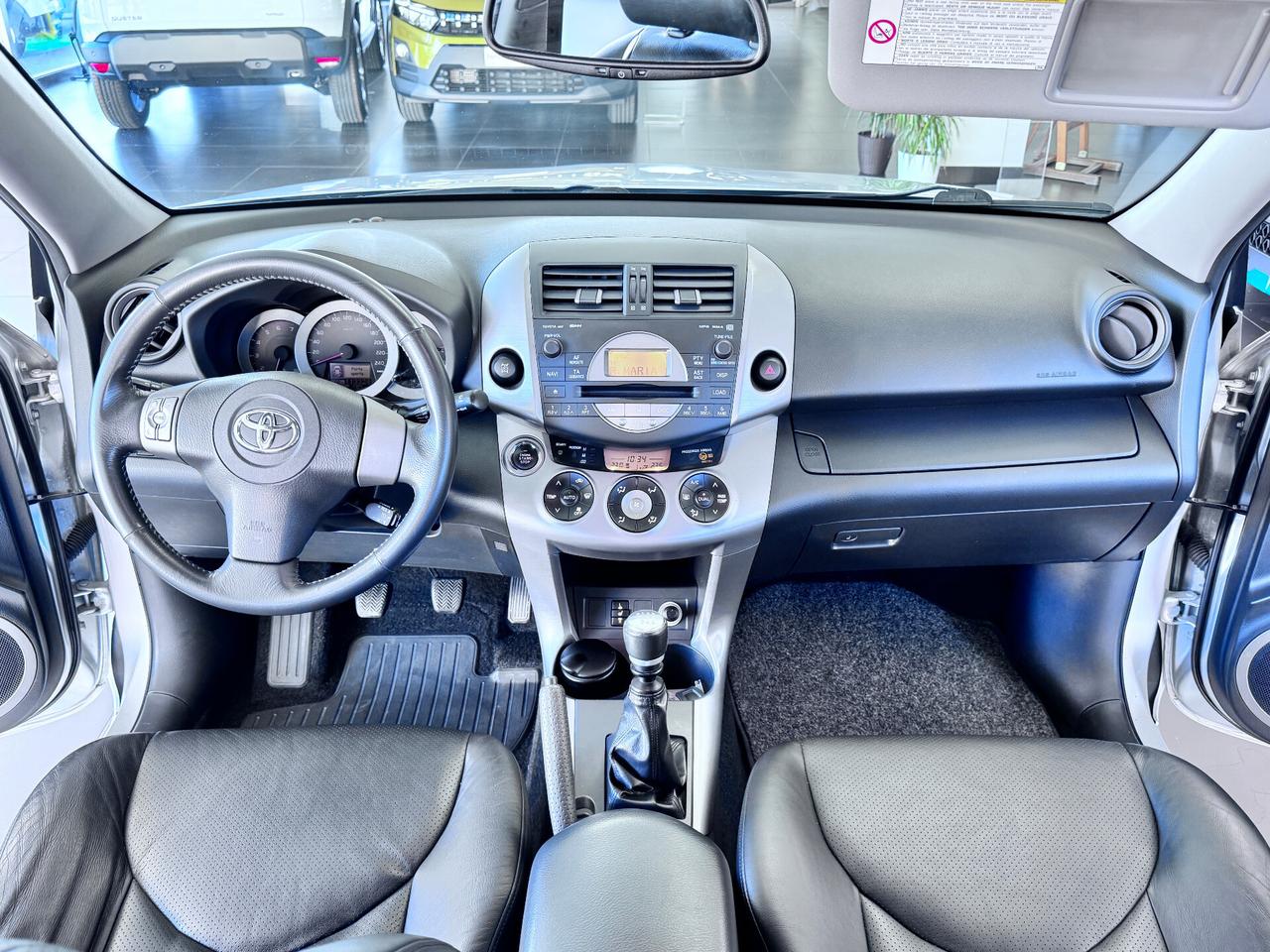 Toyota RAV 4 RAV4 2.2 D-4D 177 CV Luxury