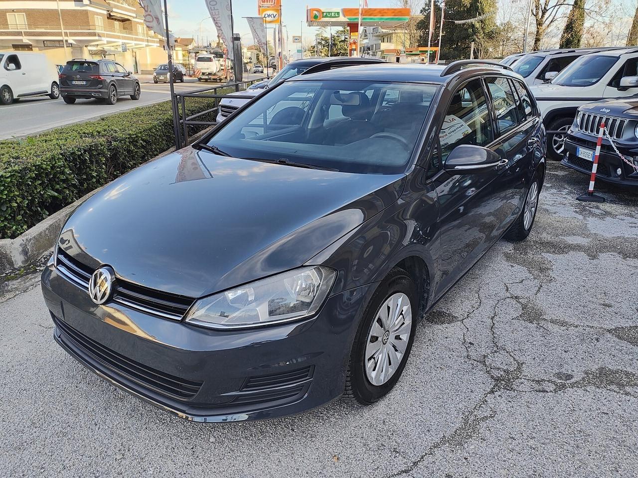 VOLKSWAGEN Golf Variant 1.6 TDI 90 CV Trendline