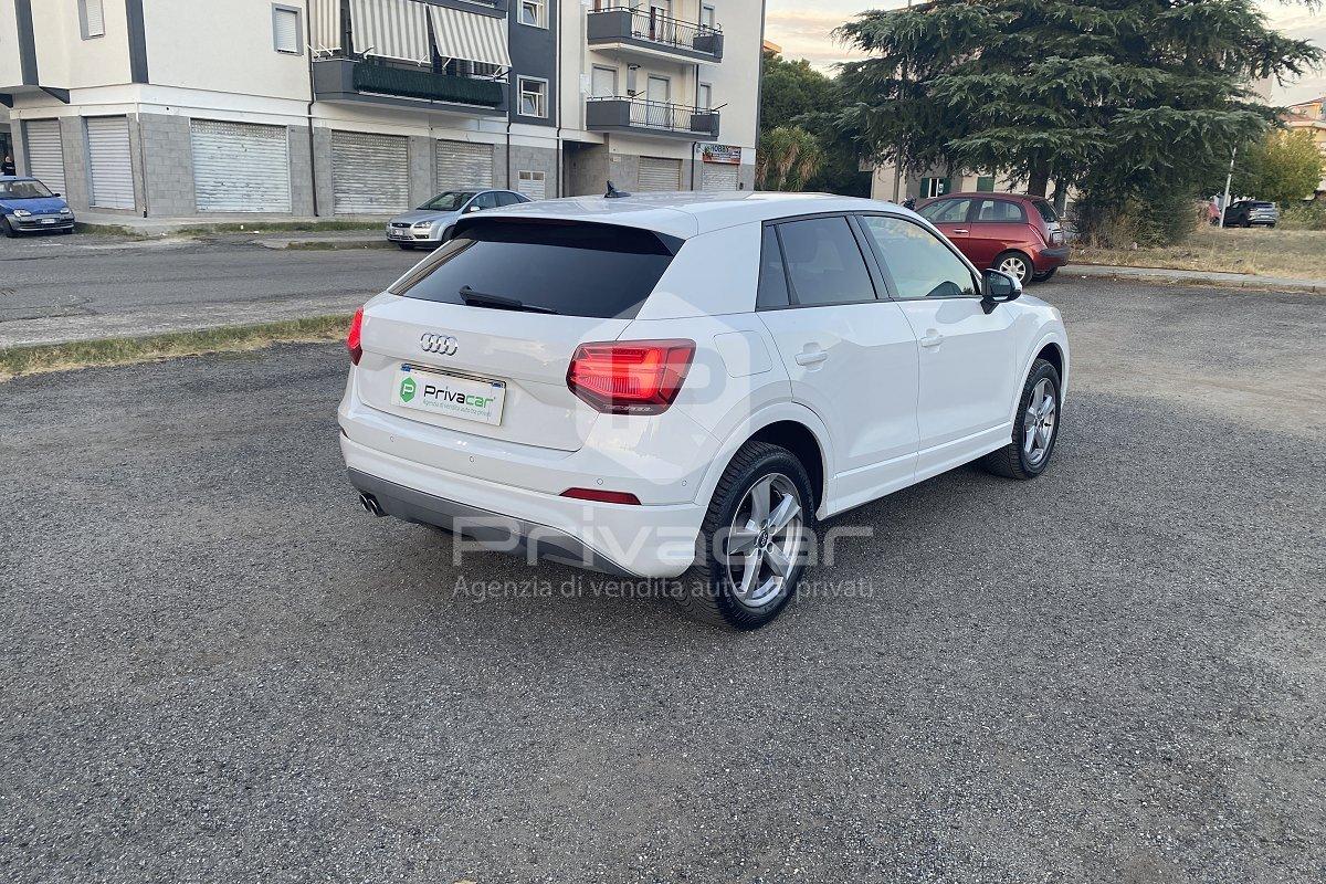 AUDI Q2 35 TFSI S tronic Business Design
